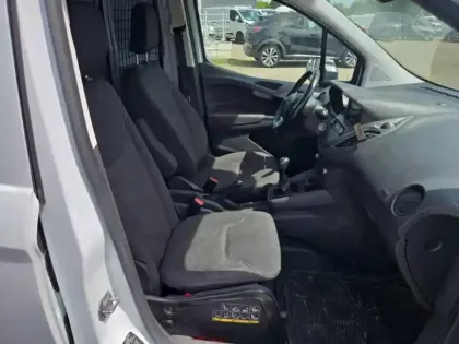 Photo 12 Ford Transit Courier  1.5 TDCI 100ch Stop&Start Trend
