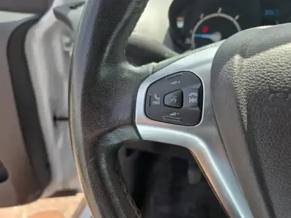 Photo 14 Ford Transit Courier  1.5 TDCI 100ch Stop&Start Trend