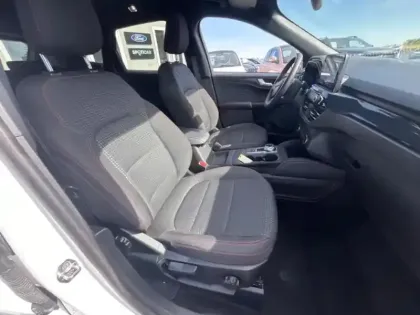 Photo 10 Ford Kuga  2.5 Duratec 190ch FHEV E85 ST-Line Business BVA