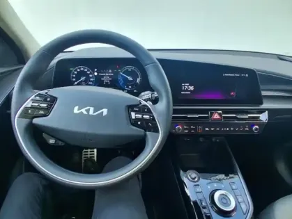 Photo 7 Kia Niro  1.6 GDi 138ch HEV Premium DCT6