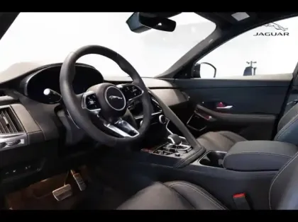 Photo 6 Jaguar E-Pace  P300e PHEV 309ch R-Dynamic HSE