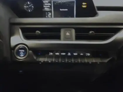 Photo 6 Lexus UX  250h 2WD Premium Edition MY22