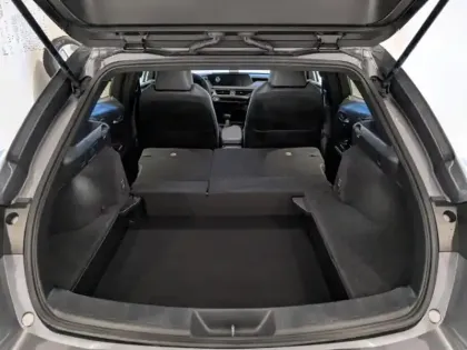 Photo 12 Lexus UX  250h 2WD Premium Edition MY22