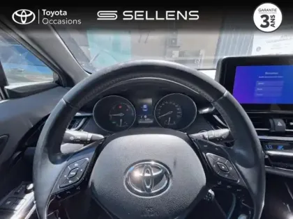 Photo 12 Toyota C-HR  1.8 Hybride 122ch Design E-CVT