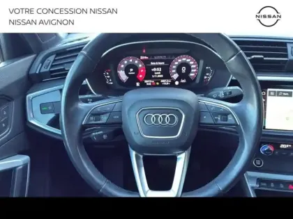 Photo 7 Audi Q3  35 TFSI 150ch Mild Hybrid Design Luxe S tronic 7
