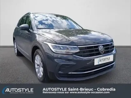 Photo 8 Volkswagen Tiguan  2.0 TDI 150ch Life Plus DSG7