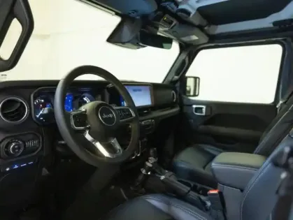 Photo 7 Jeep Wrangler  Unlimited 2.0 T 380ch 4xe Sahara Command Trac