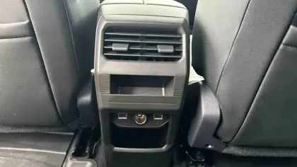 Photo 32 Jeep Compass  1.6 Turbo T4 225 ch BVR7 e-Hybrid Plug-in 4x2