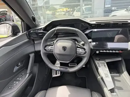 Photo 8 Peugeot 408  Hybrid 145 e-DCS6