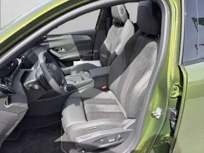 Photo 30 Peugeot 408  Hybrid 145 e-DCS6