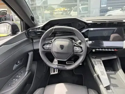 Photo 28 Peugeot 408  Hybrid 145 e-DCS6