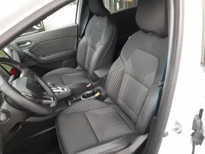 Photo 8 Renault Symbioz  E-Tech full hybrid 145