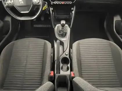 Photo 24 Peugeot 208  BLUEHDI 100 S&S BVM6