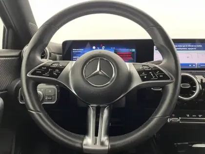 Photo 22 Mercedes Classe A  180 7G-DCT