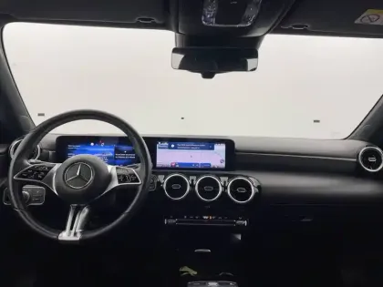 Photo 29 Mercedes Classe A  180 7G-DCT