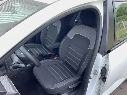 Photo 8 Dacia Sandero  TCe 90 auto