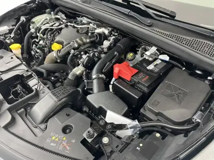 Photo 55 Renault Captur  Blue dCi 115 EDC