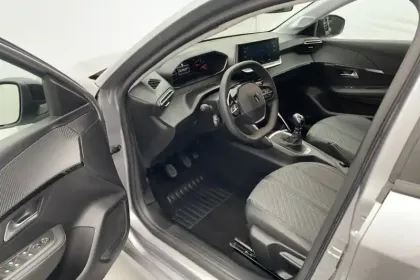 Photo 45 Peugeot 208  100 S&S BVM6