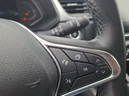 Photo 14 Renault Captur  E-Tech hybride 145