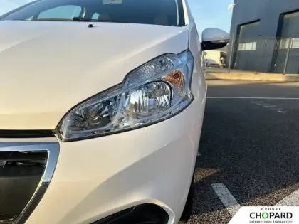 Photo 21 Peugeot 208  AFFAIRE BLUEHDI 100 S&S BVM5
