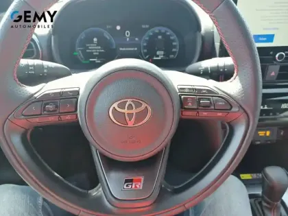 Photo 18 Toyota Yaris  Cross Hybride 130h 2WD