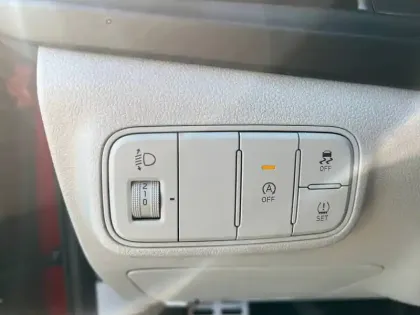 Photo 20 Hyundai Bayon  1.0 T-GDi 100 Hybrid 48V
