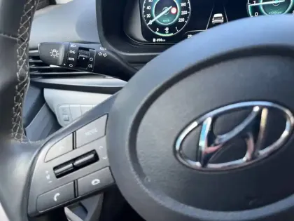 Photo 24 Hyundai Bayon  1.0 T-GDi 100 Hybrid 48V