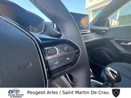 Photo 16 Peugeot 2008  PureTech 100 S&S BVM6