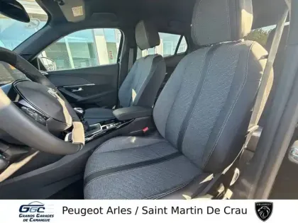 Photo 8 Peugeot 2008  PureTech 100 S&S BVM6