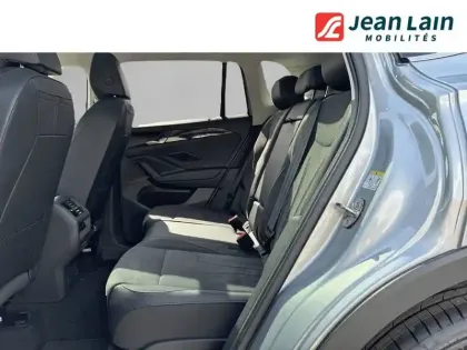 Photo 16 Volkswagen Tiguan  1.5 eTSI 150ch DSG7