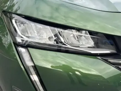 Photo 15 Peugeot 308  BlueHDi 130ch S&S EAT8