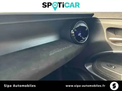 Photo 33 Alfa Romeo Junior  1.2 Ibrida 145 ch e-DCT6