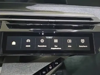 Photo 56 Peugeot 3008  Hybrid 145 e-DCS6