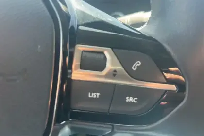 Photo 14 Peugeot 2008  Electrique 136 ch