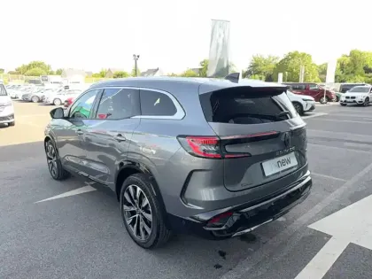 Photo 7 Renault Espace  E-Tech full hybrid 200 GSR2