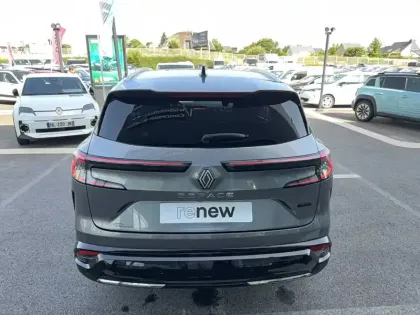 Photo 6 Renault Espace  E-Tech full hybrid 200 GSR2