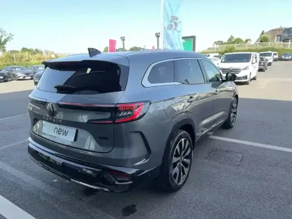 Photo 5 Renault Espace  E-Tech full hybrid 200 GSR2
