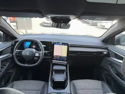Photo 15 Renault Espace  E-Tech full hybrid 200 GSR2