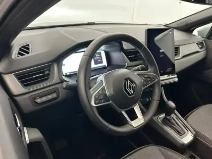 Photo 18 Renault Captur  E-Tech full hybrid 145 ch
