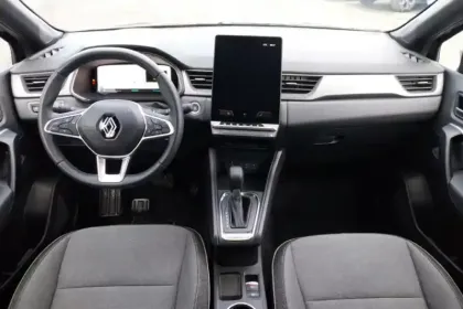 Photo 8 Renault Captur  E-Tech full hybrid 145 ch