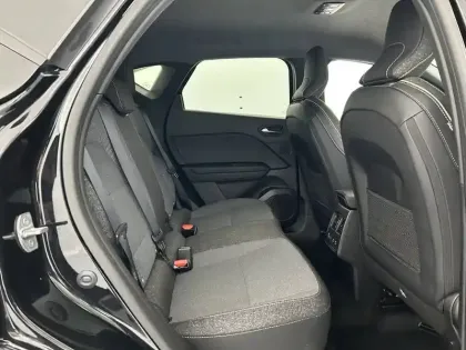 Photo 24 Renault Captur  E-Tech full hybrid 145 ch