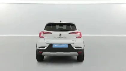 Photo 12 Renault Captur  E-Tech full hybrid 145