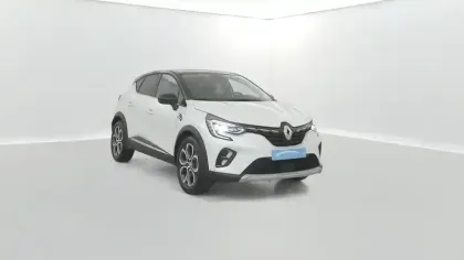 Photo 16 Renault Captur  E-Tech full hybrid 145