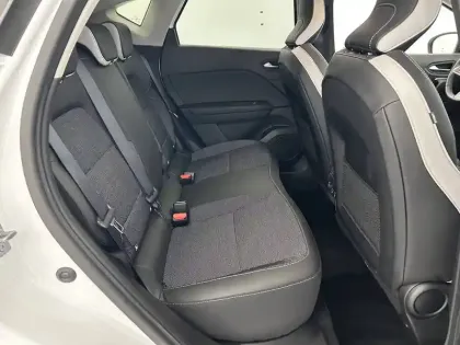 Photo 24 Renault Captur  E-Tech full hybrid 145