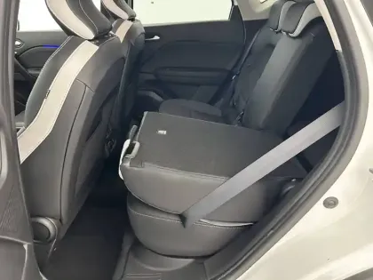 Photo 38 Renault Captur  E-Tech full hybrid 145
