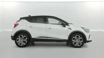 Photo 14 Renault Captur  E-Tech full hybrid 145