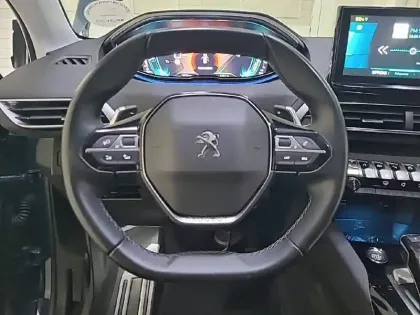 Photo 40 Peugeot 3008  Hybrid 225 e-EAT8