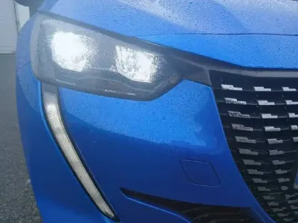 Photo 15 Peugeot 208  PureTech 100 S&S EAT8
