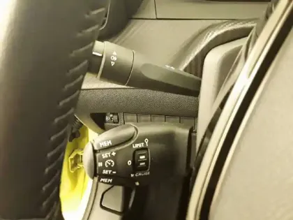 Photo 42 Peugeot 208  PureTech 75 S&S BVM5