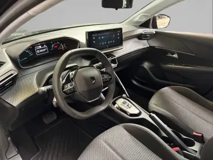 Photo 7 Peugeot 208  Hybrid 110 ch e-DCS6